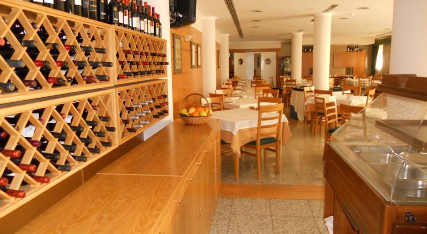 Quality Inn Монталегре Екстериор снимка